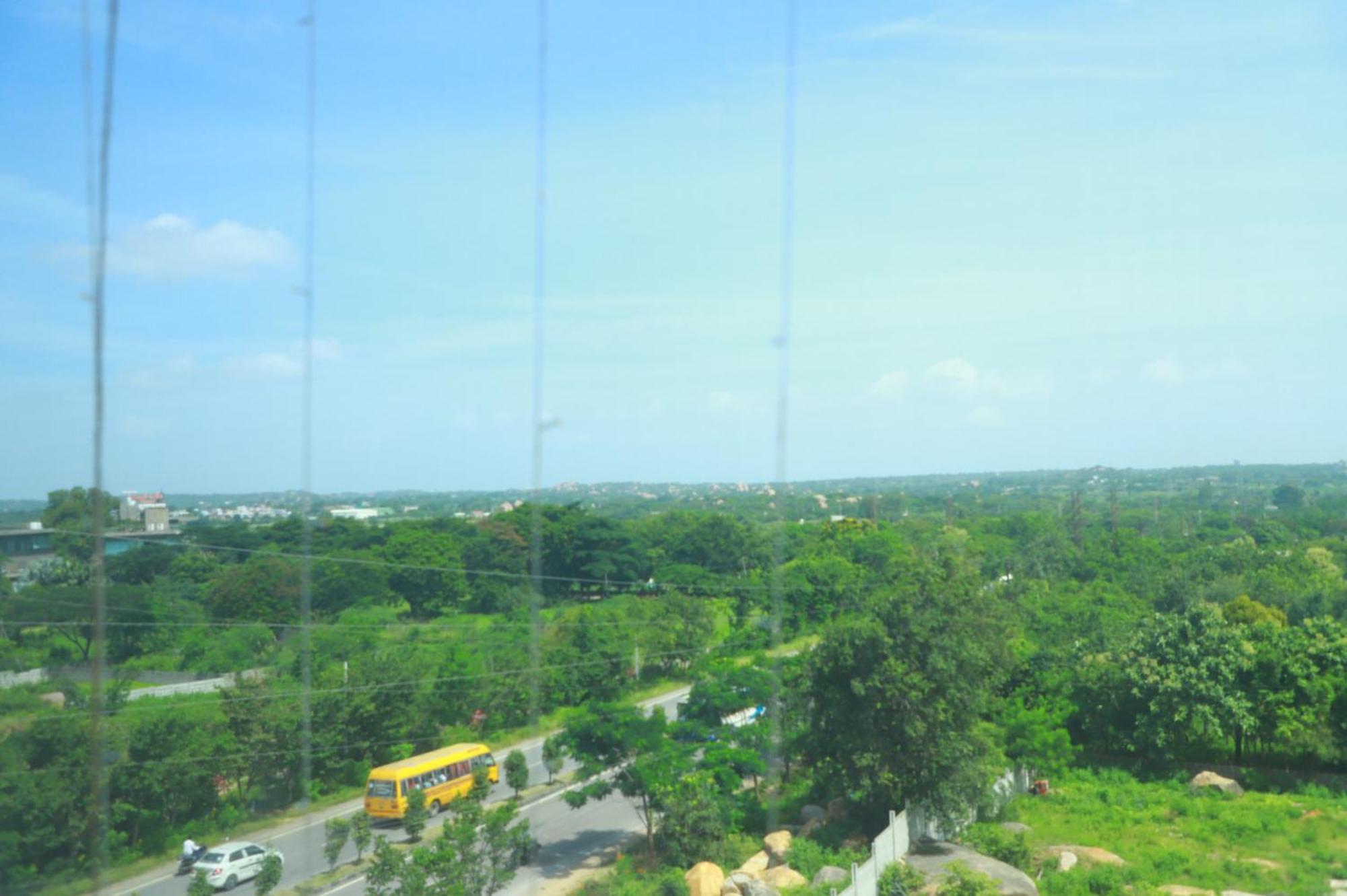 Sri Raghavendra Grand Hotel Turkapally Bagian luar foto